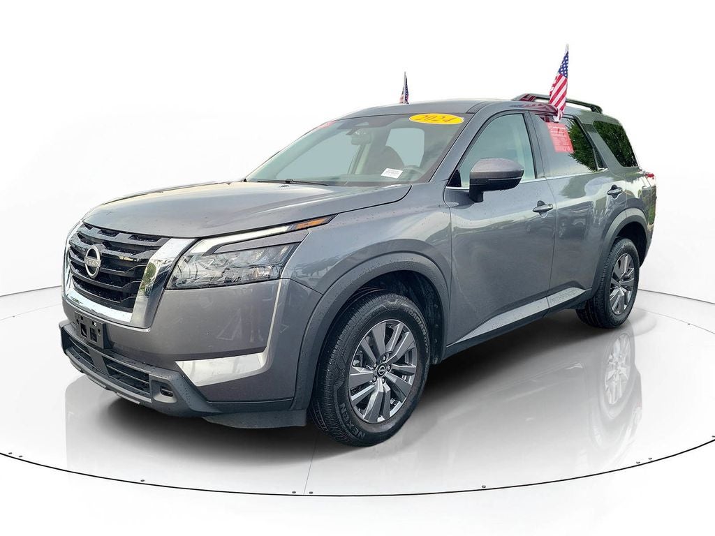 2024 Nissan Pathfinder SV