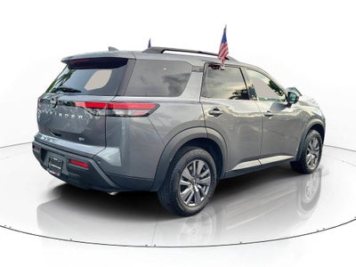 2024 Nissan Pathfinder SV