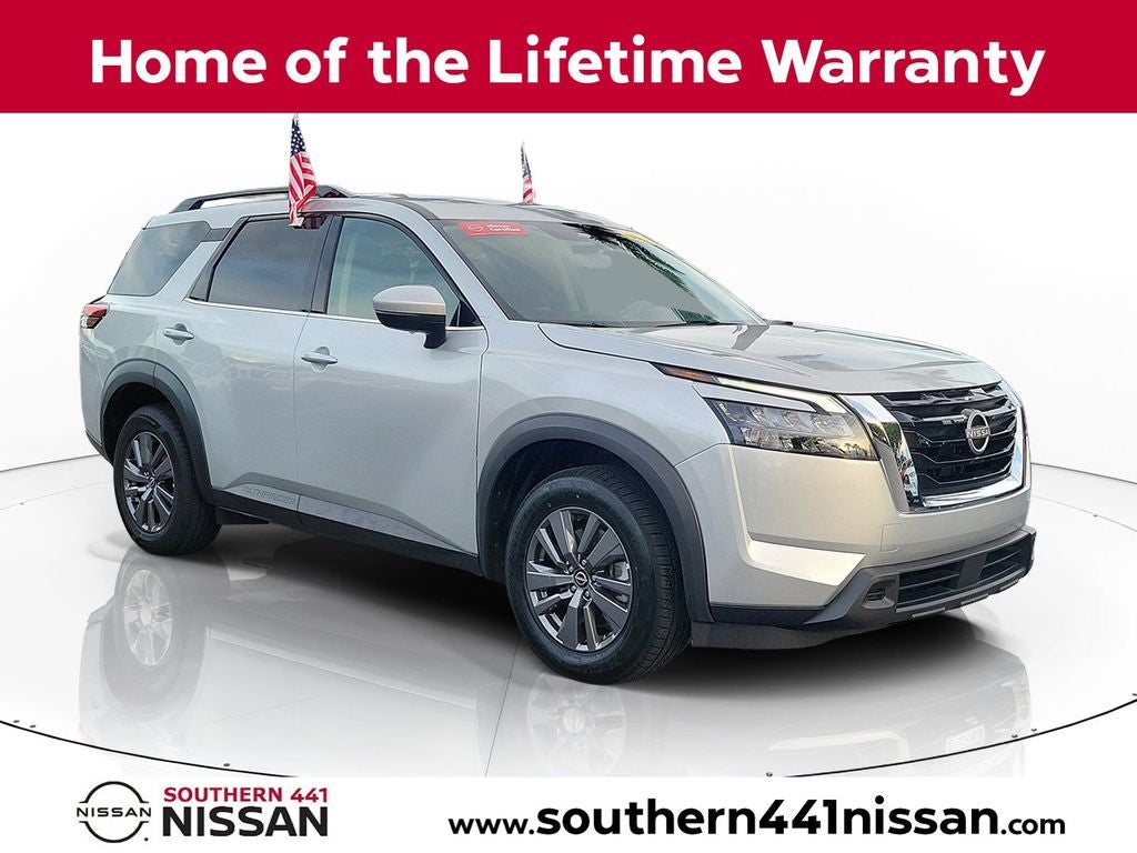 2024 Nissan Pathfinder SV