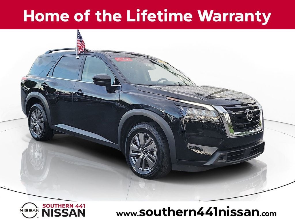 2024 Nissan Pathfinder SV
