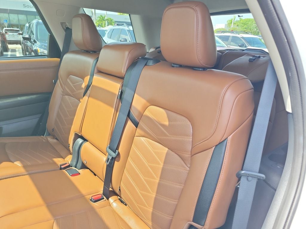 2023 Nissan Pathfinder Platinum