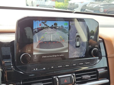 2023 Nissan Pathfinder Platinum