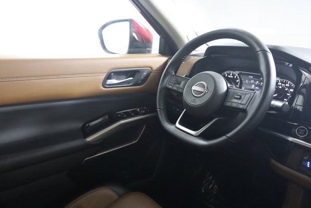 2022 Nissan Pathfinder Platinum 4WD