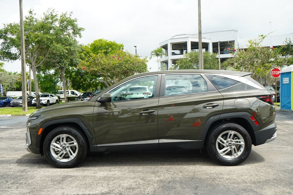 2025 Hyundai Tucson SE