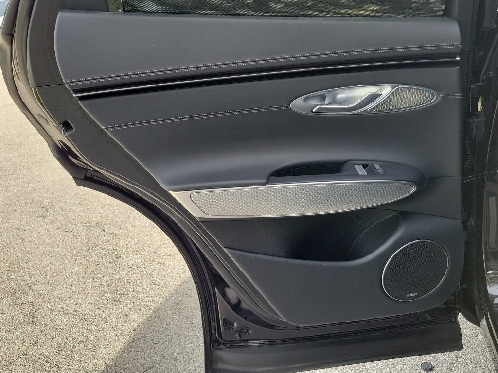 2024 Genesis GV70 2.5T