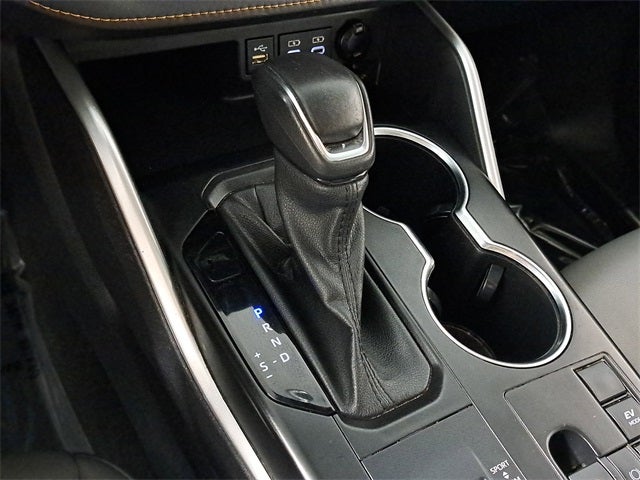 2023 Toyota Highlander Hybrid Bronze Edition