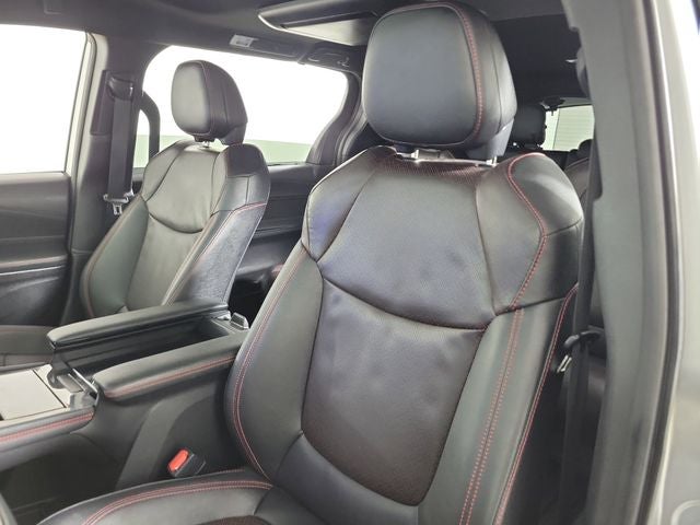 2025 Toyota Sienna XSE 7 Passenger