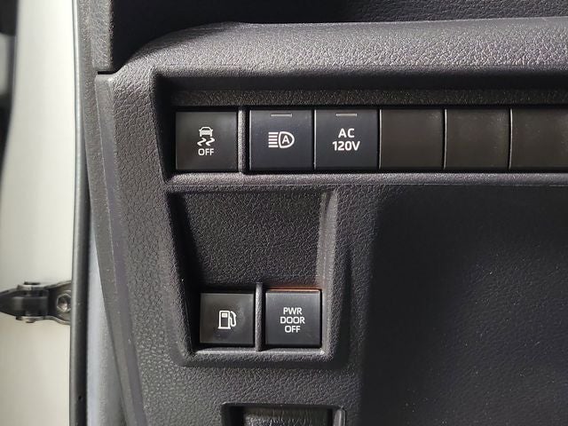 2025 Toyota Sienna XSE 7 Passenger
