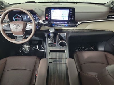 2023 Toyota Sienna Platinum 7 Passenger