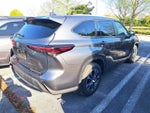 2024 Toyota Highlander Hybrid XLE