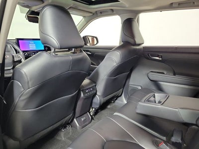 2026 Toyota Highlander Hybrid XLE