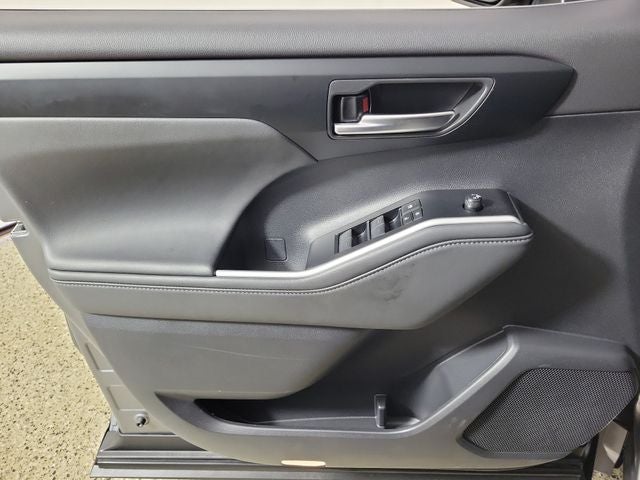 2026 Toyota Highlander Hybrid XLE
