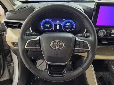 2023 Toyota Highlander Platinum
