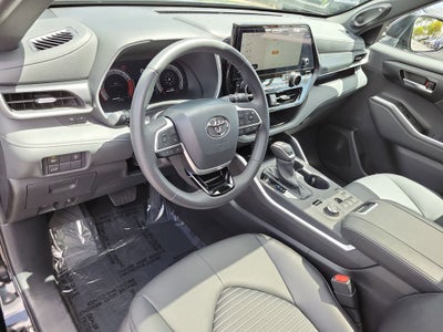 2025 Toyota Highlander XSE