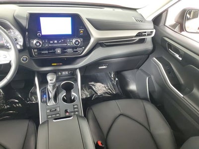 2025 Toyota Highlander XLE