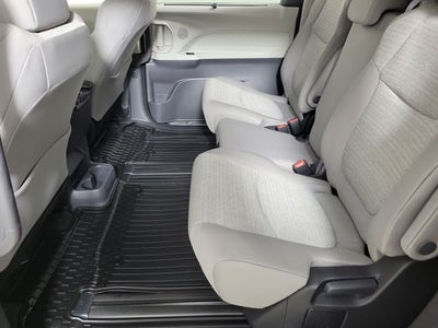2023 Toyota Sienna LE 8 Passenger