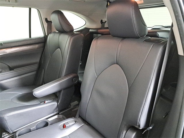 2024 Toyota Highlander Hybrid Limited