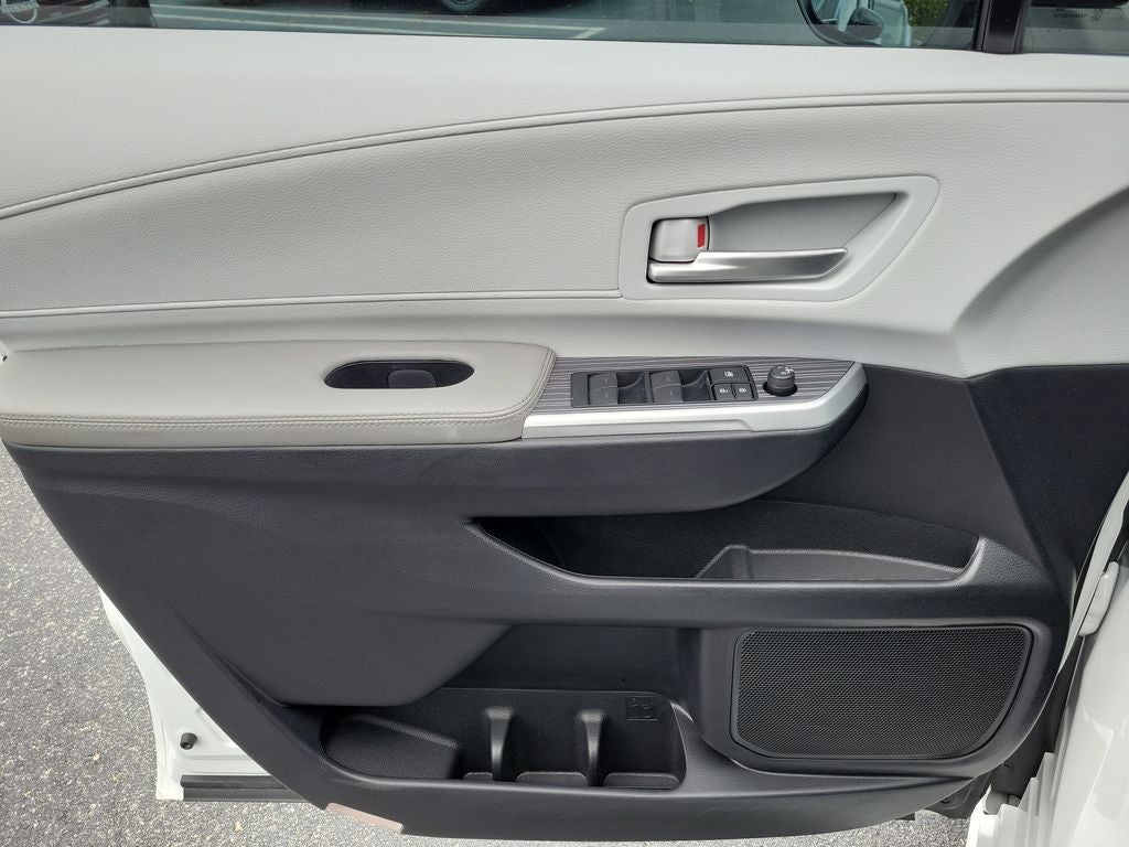 2025 Toyota Sienna XLE 7 Passenger