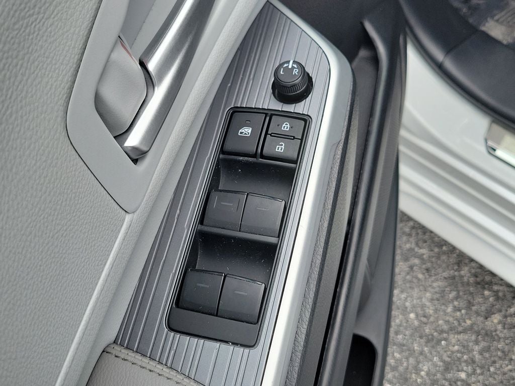 2025 Toyota Sienna XLE 7 Passenger