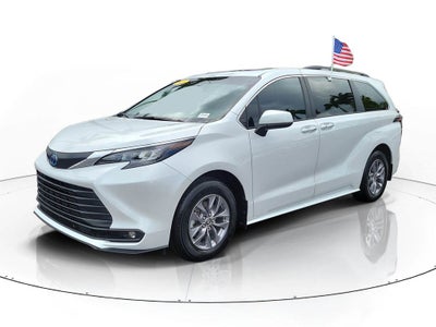 2025 Toyota Sienna XLE 7 Passenger