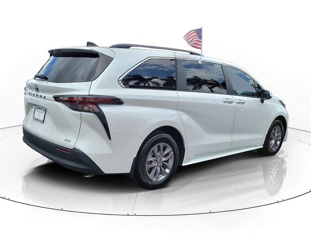 2025 Toyota Sienna XLE 7 Passenger