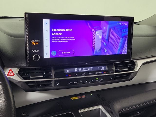 2025 Toyota Sienna XLE 8 Passenger