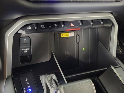 2022 Toyota Tundra Hybrid Platinum