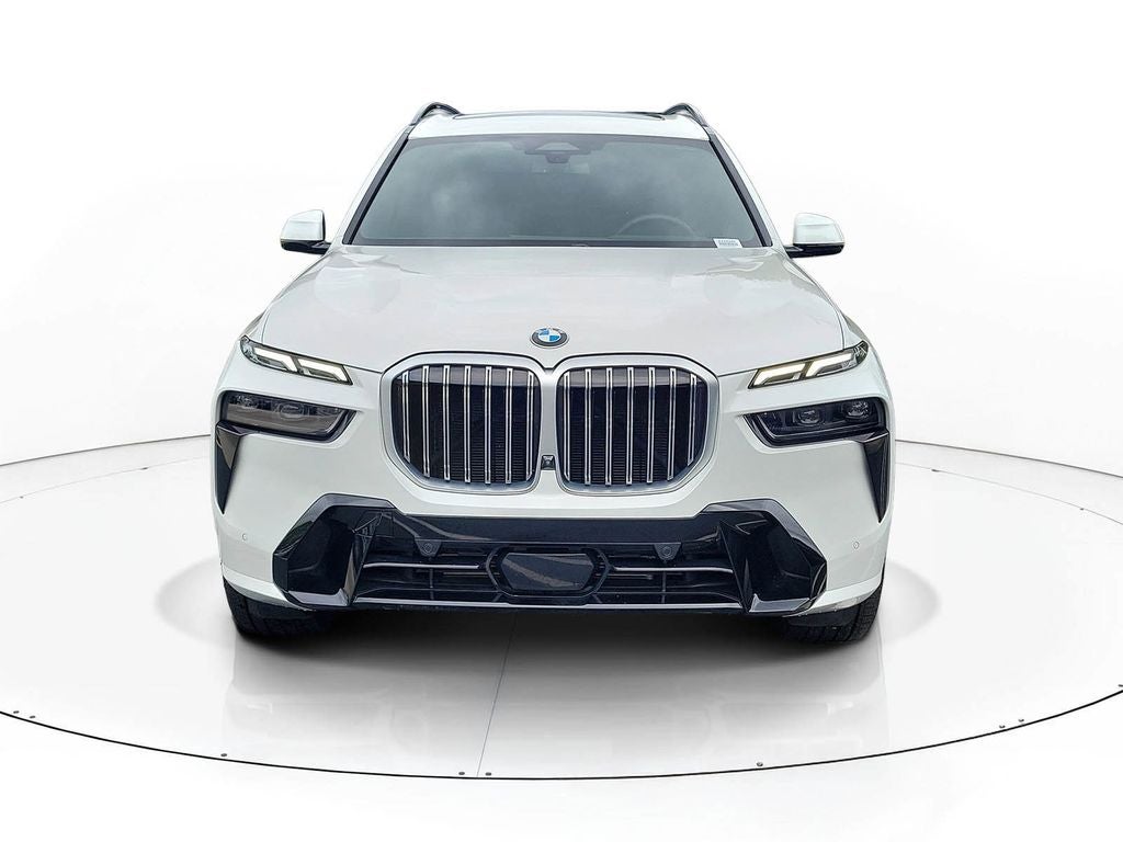 2025 BMW X7 xDrive40i M