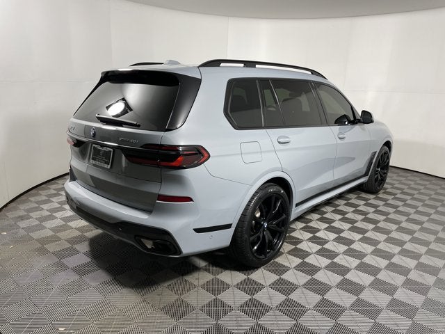 2025 BMW X7 xDrive40i