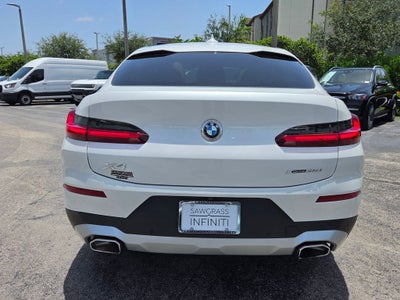 2025 BMW X4 xDrive30i
