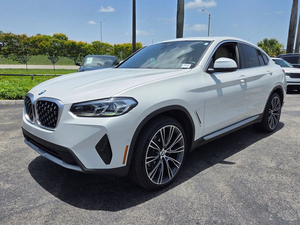 2025 BMW X4 xDrive30i