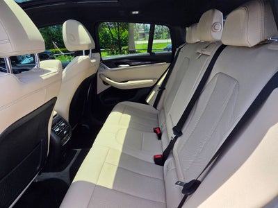2025 BMW X4 xDrive30i