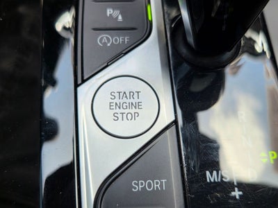 2025 BMW X4 xDrive30i