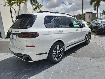 2024 BMW X7 M60i