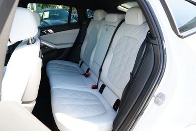 2025 BMW X6 xDrive40i