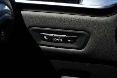 2025 BMW X6 xDrive40i