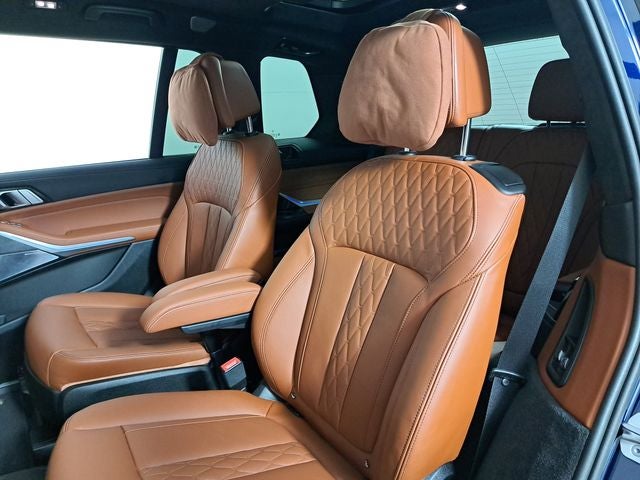 2025 BMW X7 ALPINA XB7