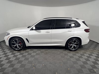 2021 BMW X5 M50i