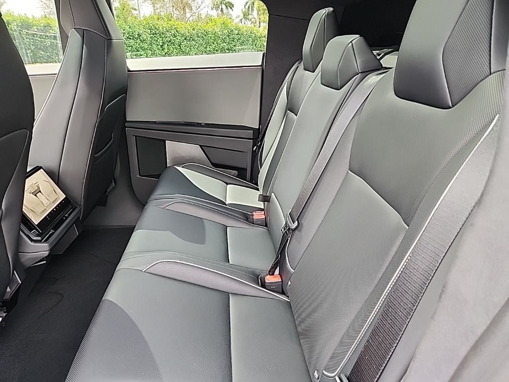 2025 Tesla Cybertruck Base