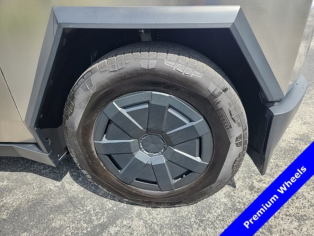2025 Tesla Cybertruck Base