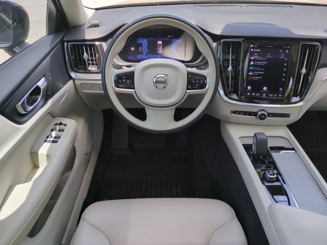 2024 Volvo S60 Plus Dark Theme
