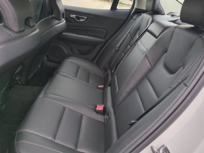 2022 Volvo S60 Momentum