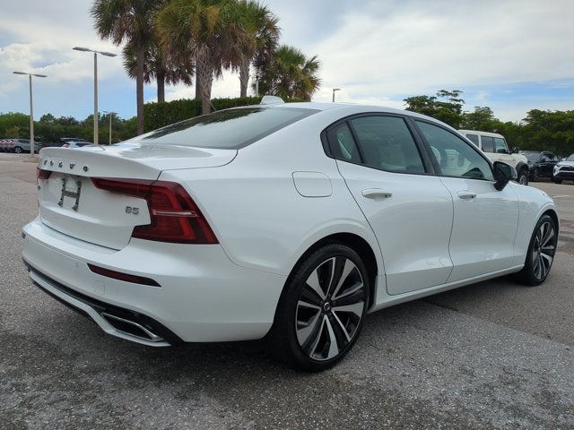 2022 Volvo S60 Momentum