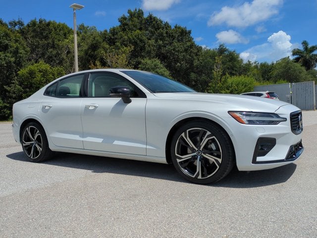 2025 Volvo S60 Plus
