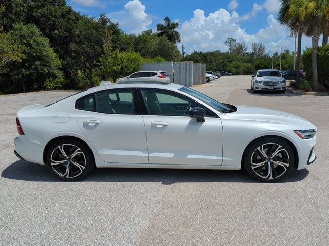 2025 Volvo S60 Plus
