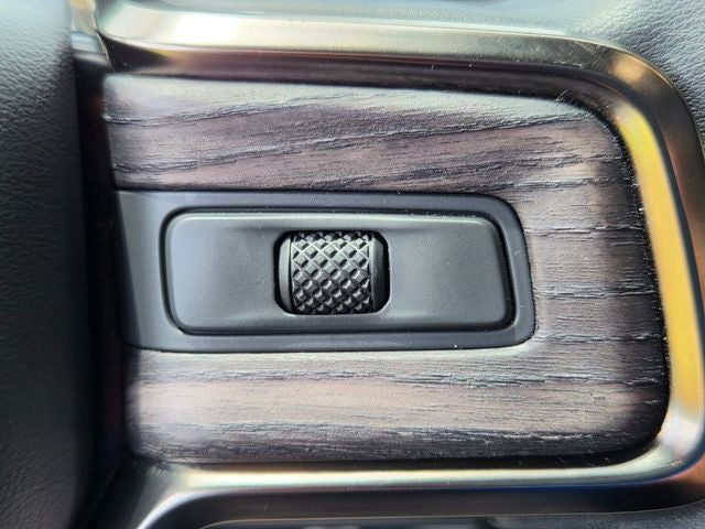 2023 Rivian R1S Adventure