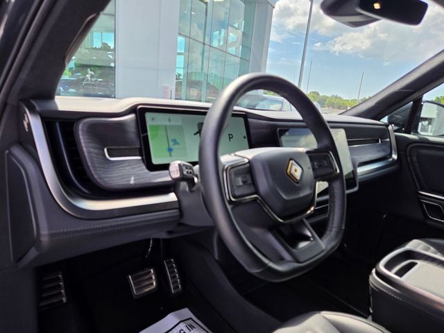 2024 Rivian R1S Adventure