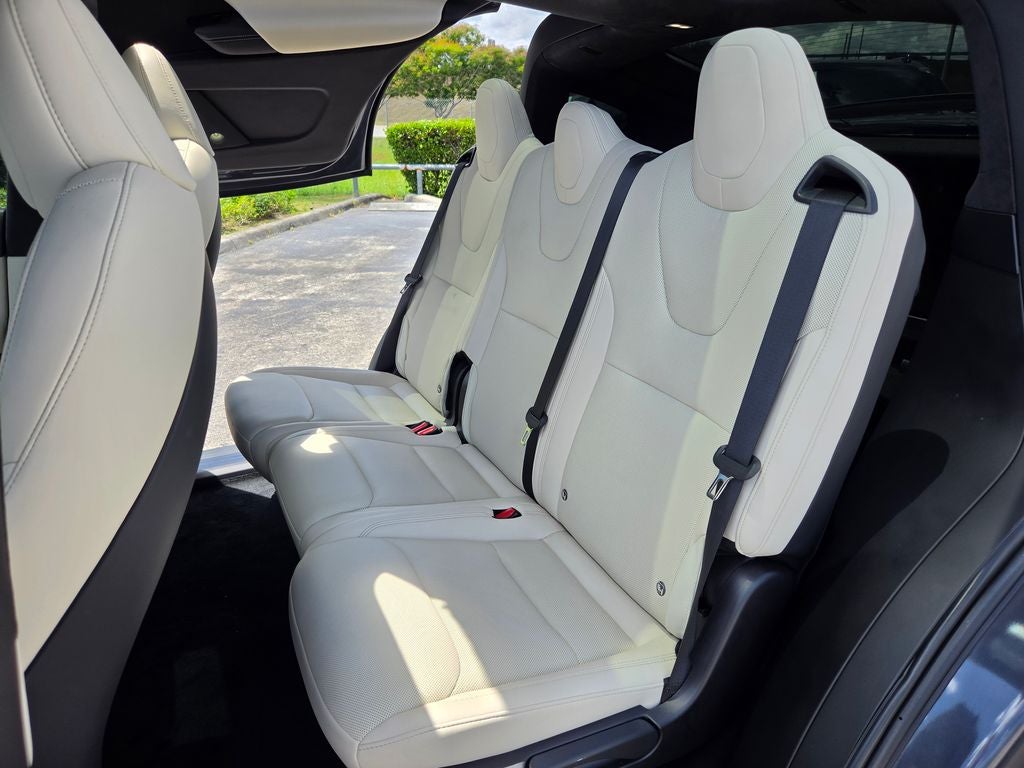 2023 Tesla Model X Standard Range