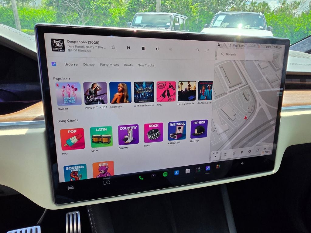 2023 Tesla Model X Standard Range