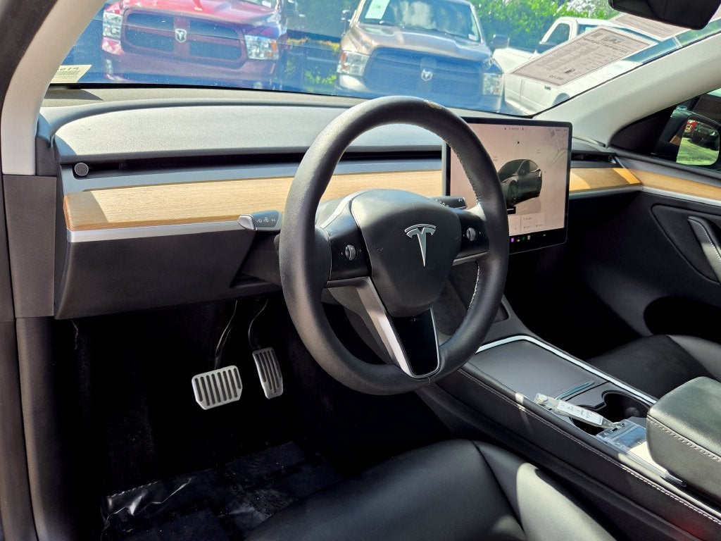 2024 Tesla Model Y Long Range